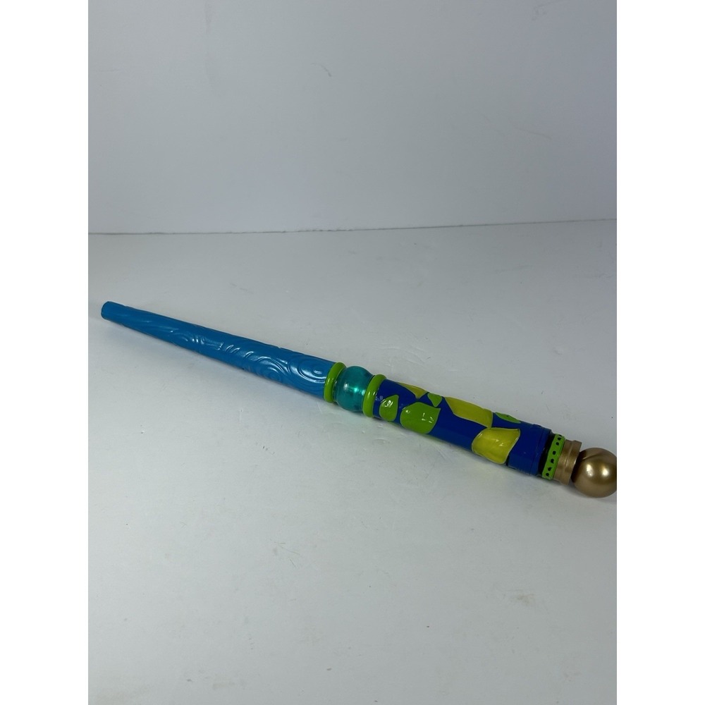 MagiQuest Great Wolf Lodge Wand  14" Blue Green Lights Up Works